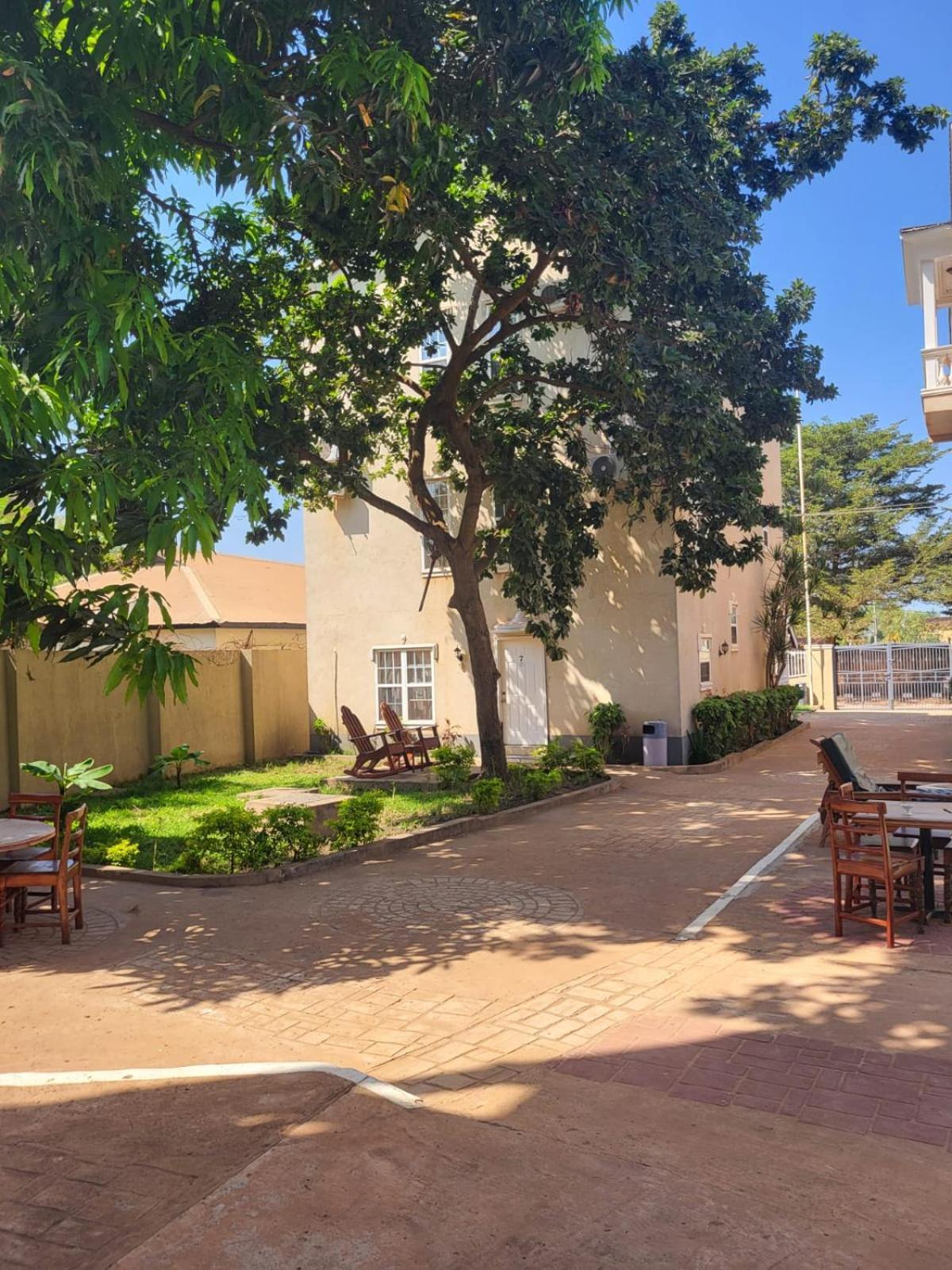 Summer Grove Villa Kololi Dış mekan fotoğraf